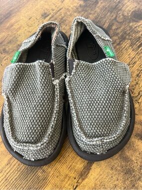 Sanuk Toddler Slip On Shoes Gray Sidewalk Surfer Casual Loafer sz 11